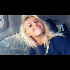 Meet your Posher, Karinka